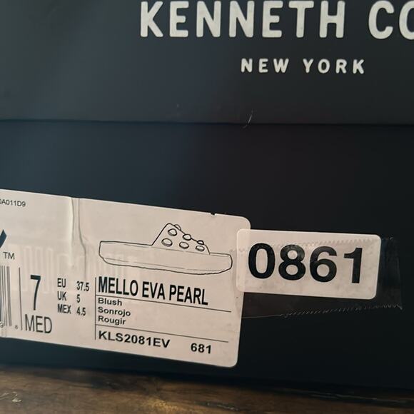 Kenneth Cole Mello Faux Pearl Studded Platform Slip On Slides NEW Size 7 - Picture 6 of 6